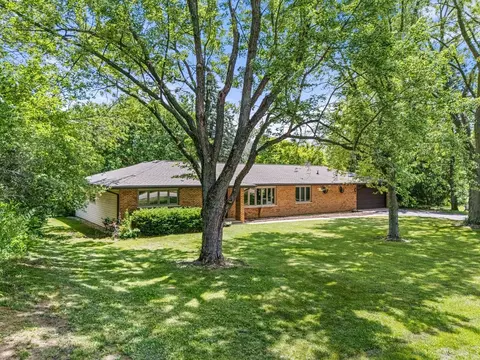 36 W186 River Grange Rd, Saint Charles, IL 60175