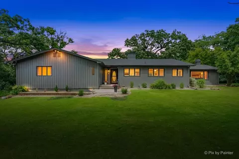 5006 Deering Oaks Ln, Crystal Lake, IL 60012