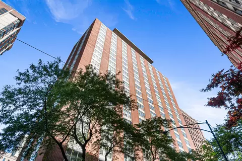 1325 N State Pkwy #6D, Chicago, IL 60610