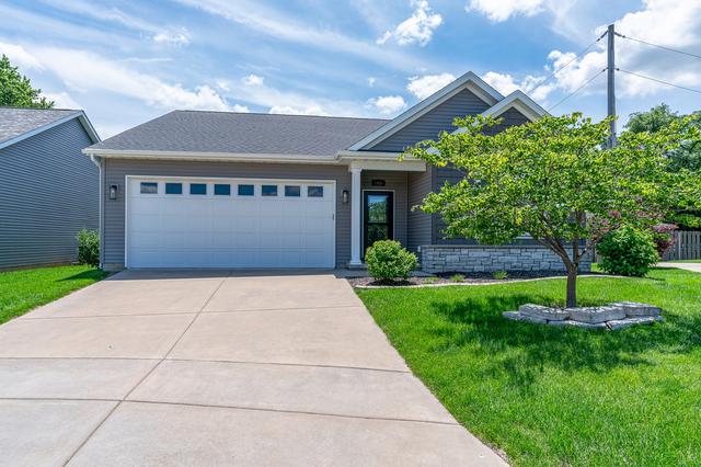 1455 W 39th St, Davenport, IA 52806