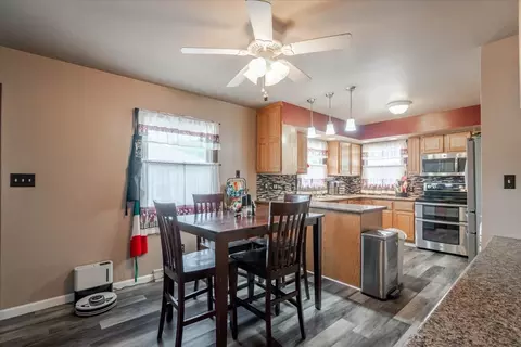 1222 S Mason St, Bloomington, IL 61701 photo 9