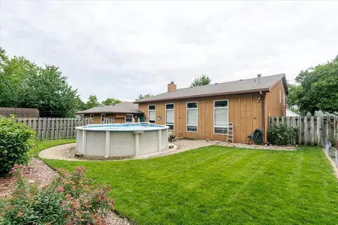 1222 S Mason St, Bloomington, IL 61701 photo 3