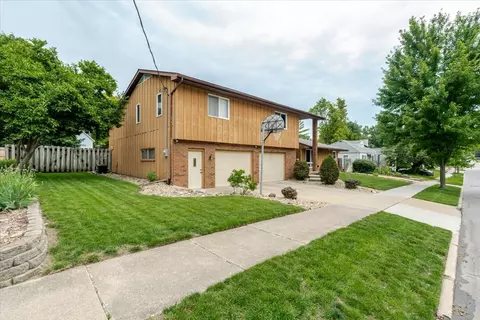 1222 S Mason St, Bloomington, IL 61701 photo 2