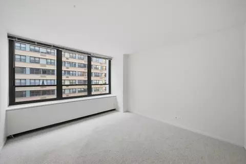 Bedroom - 222 E Pearson St #707, Chicago, IL 60611 photo 1 of 2