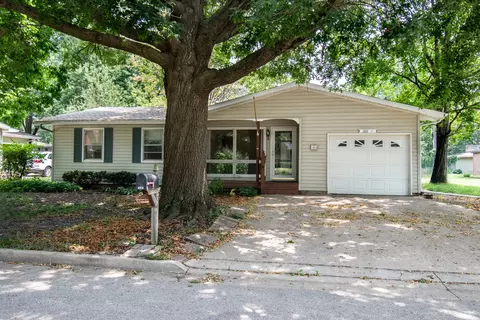 504 Judd St, Dwight, IL 60420 photo 1