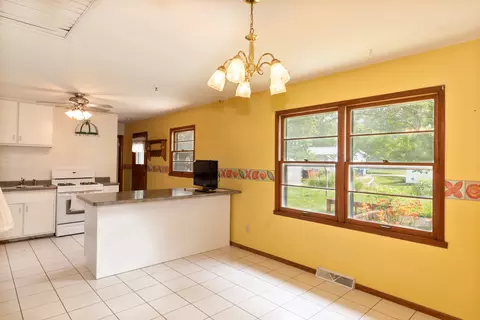 504 Judd St, Dwight, IL 60420 photo 8