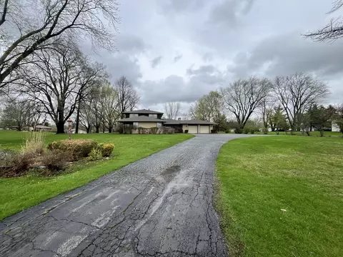 14950 W York House Rd, Wadsworth, IL 60083