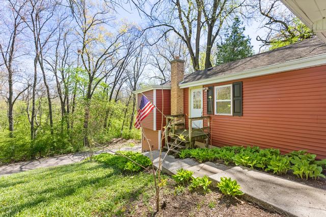 1010 Osage Dr, Mchenry, IL 60051