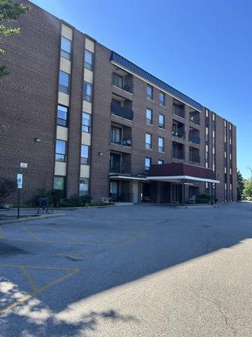 6330 Lincoln Ave #1E, Morton Grove, IL 60053