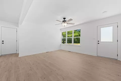 3569 W Egan Rd, Leaf River, IL 61047 photo 5