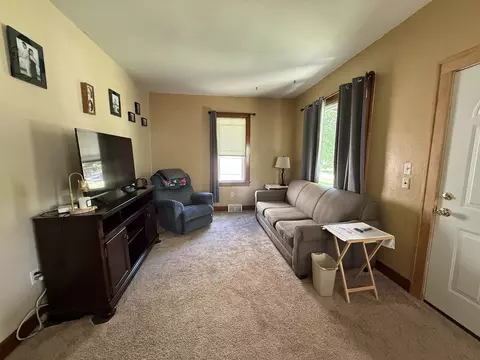 304 E Minnesota St, Spring Valley, IL 61362 photo 9