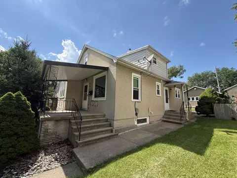304 E Minnesota St, Spring Valley, IL 61362 photo 2