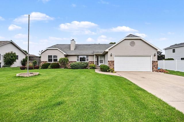 217 E Sunset Ave, Sandwich, IL 60548