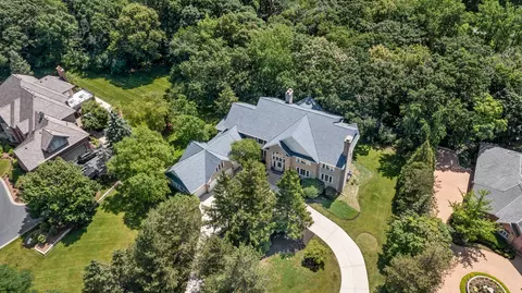 3 Hillburn Ct, North Barrington, IL 60010