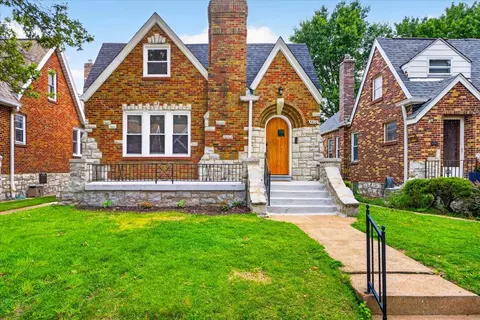 5410 Tholozan Ave, Saint Louis, MO 63109