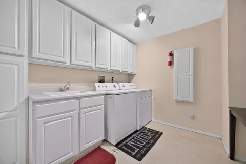 2 Scenic Pt, Bloomington, IL 61701 photo 35