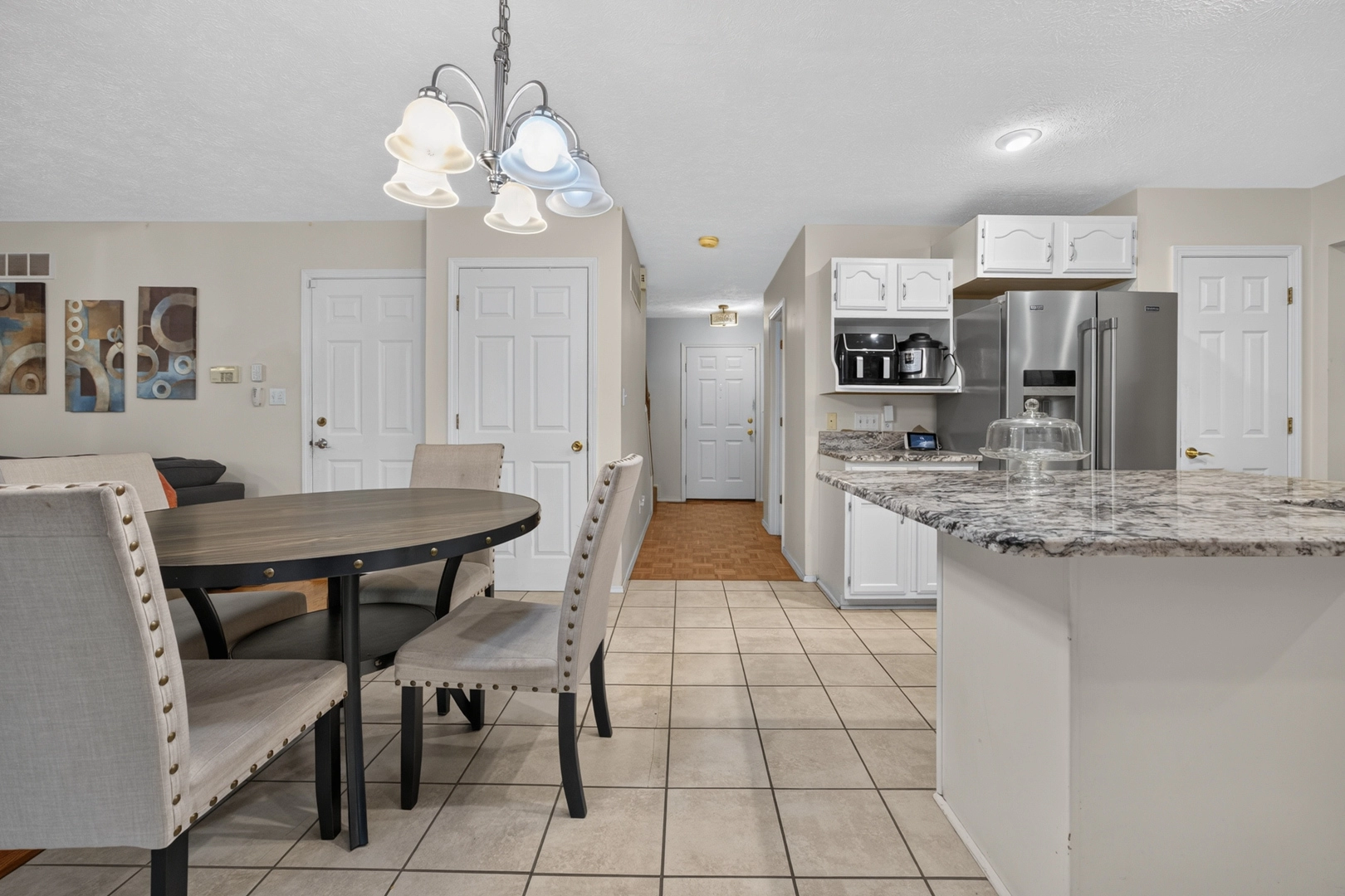 2 Scenic Pt, Bloomington, IL 61701 photo 9