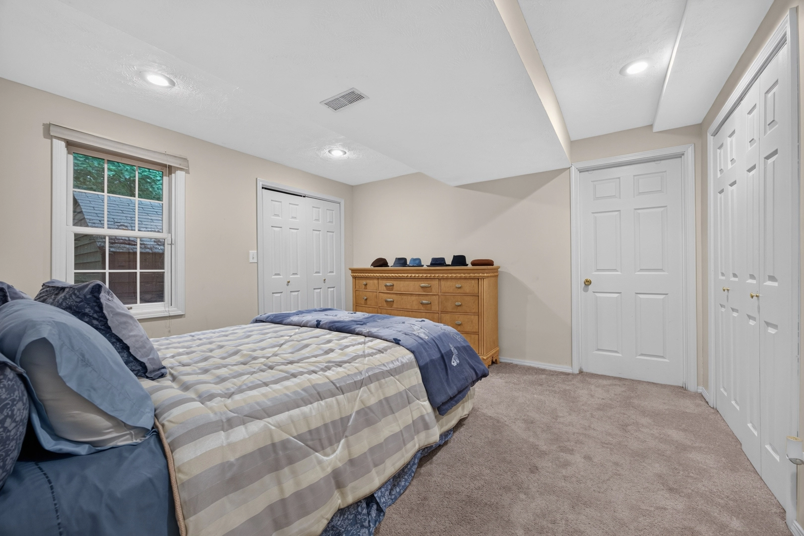 2 Scenic Pt, Bloomington, IL 61701 photo 45