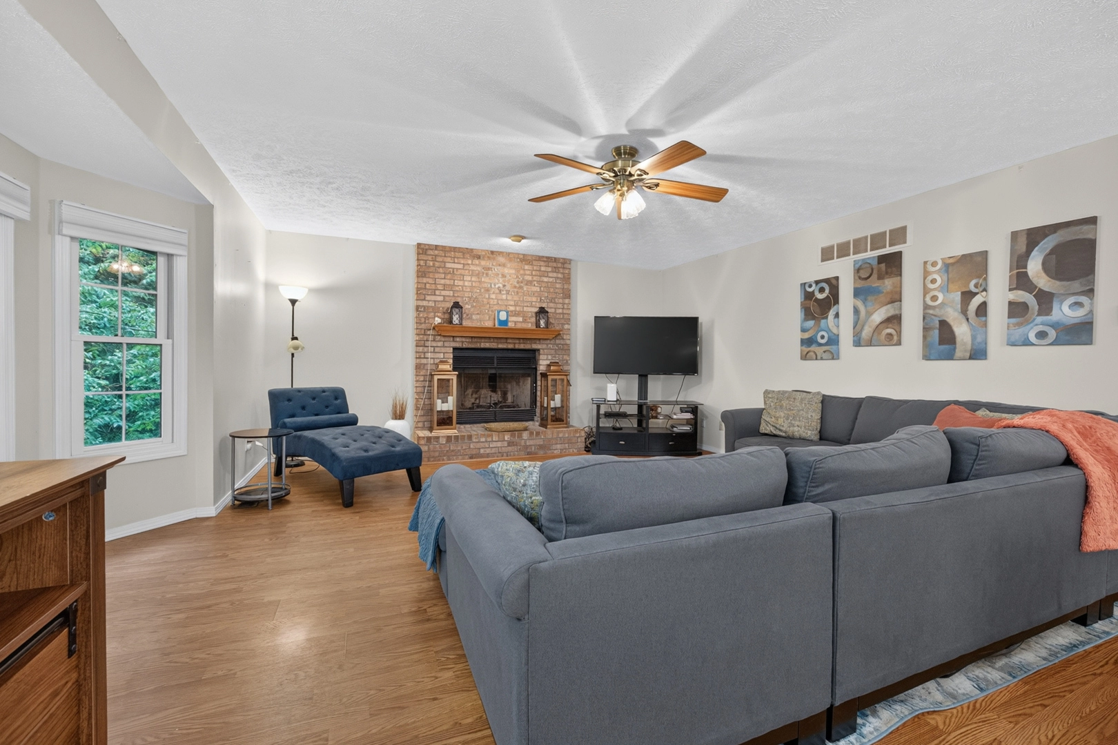 2 Scenic Pt, Bloomington, IL 61701 photo 13