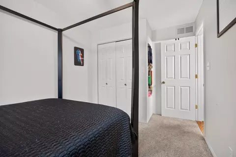 2 Scenic Pt, Bloomington, IL 61701 photo 24