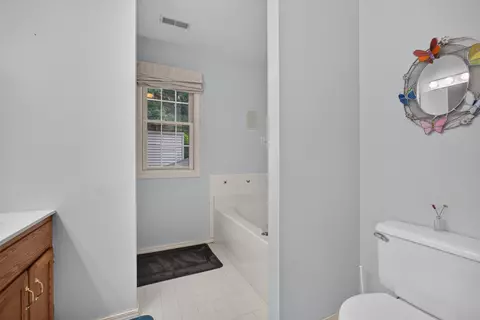 2 Scenic Pt, Bloomington, IL 61701 photo 33