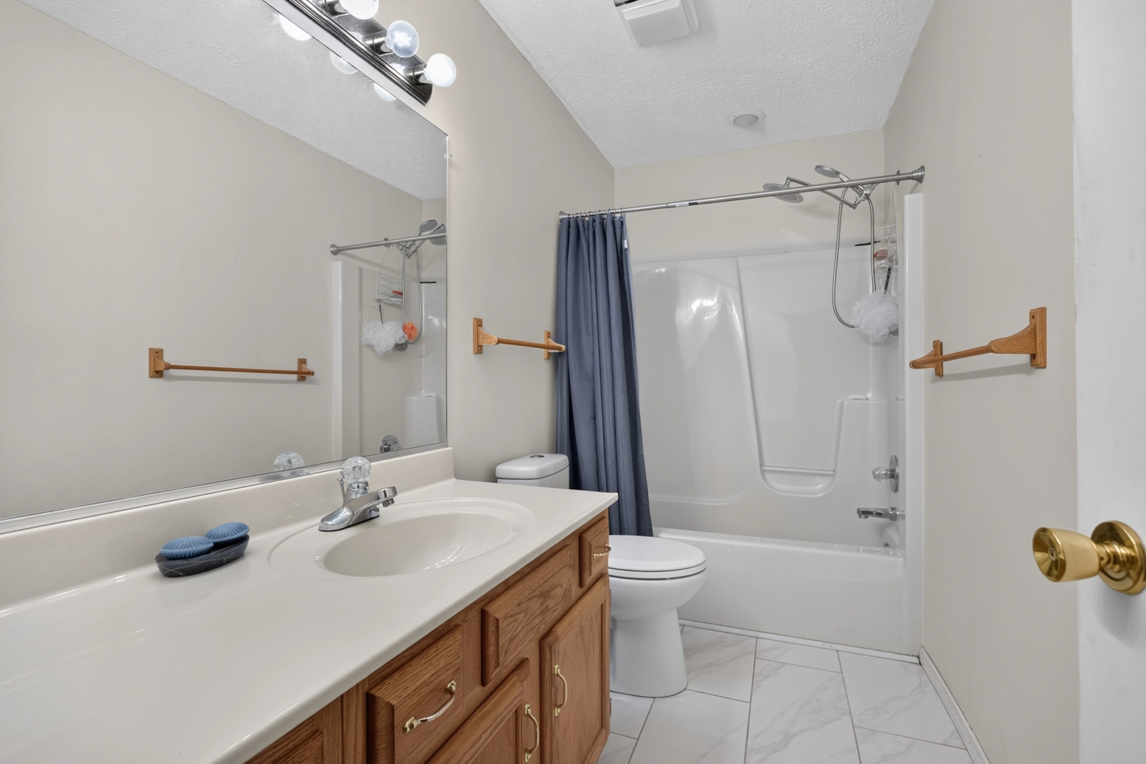 2 Scenic Pt, Bloomington, IL 61701 photo 25