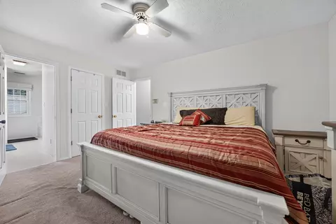 2 Scenic Pt, Bloomington, IL 61701 photo 29