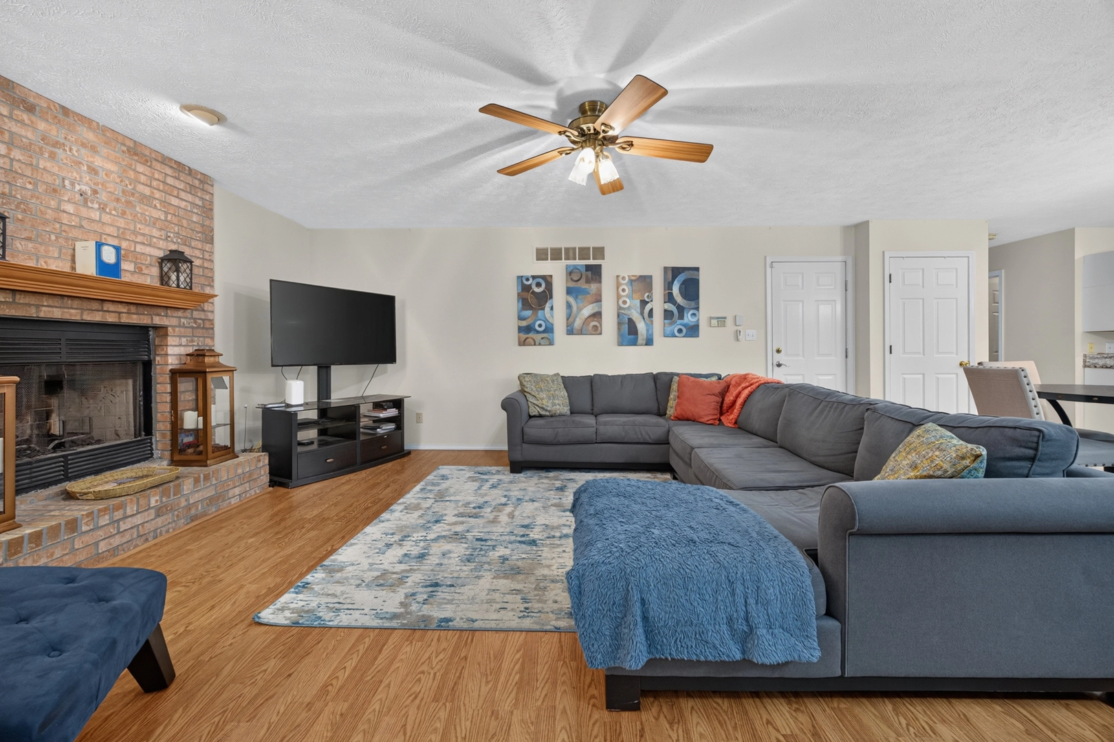 2 Scenic Pt, Bloomington, IL 61701 photo 15