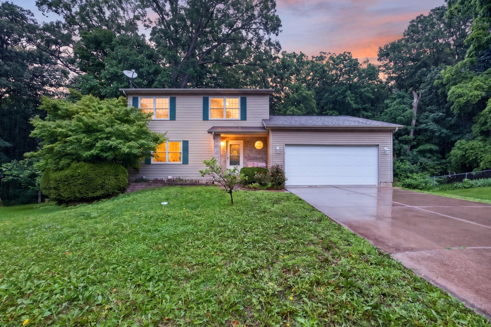 2 Scenic Pt, Bloomington, IL 61701 photo 56
