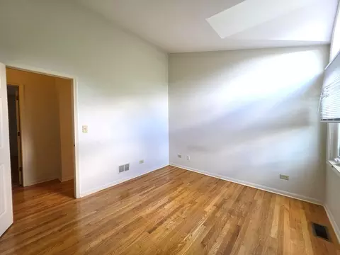Bedroom - 4129 Florence Way, Glenview, IL 60025 photo 2 of 7
