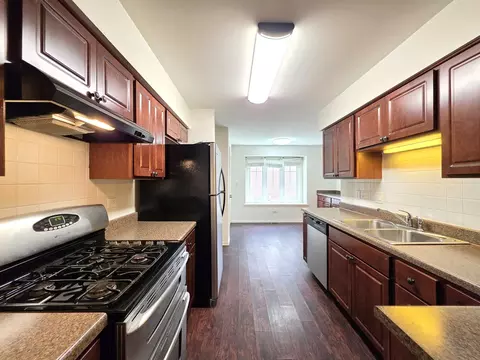 Kitchen - 4129 Florence Way, Glenview, IL 60025 photo 2 of 2