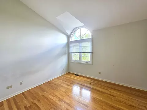 Bedroom - 4129 Florence Way, Glenview, IL 60025 photo 1 of 7