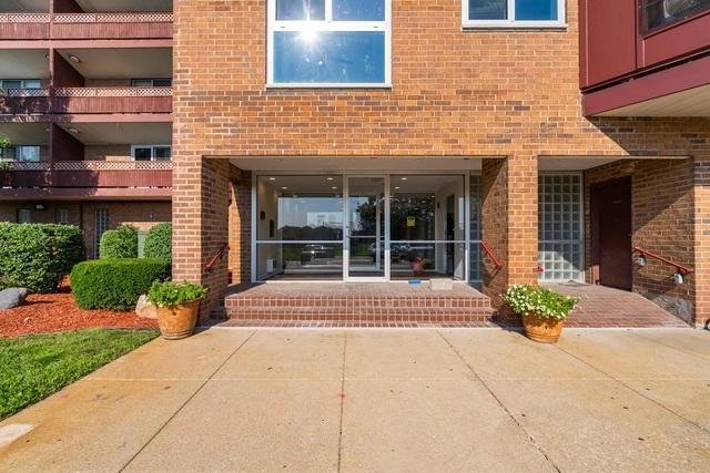 300 Park Ave #439, Calumet City, IL 60409