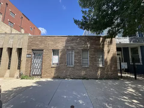 2210 W Belmont Ave, Chicago, IL 60618