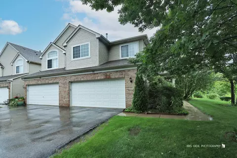 91 E Haines Dr #9, Hainesville, IL 60030