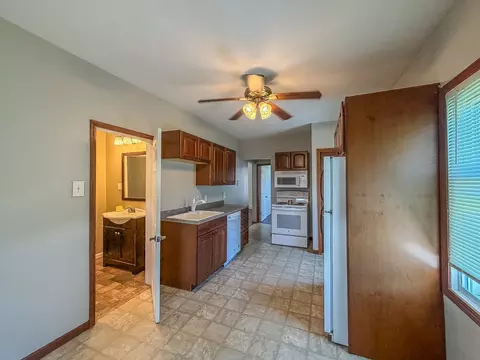 617 Edgar Ave, Mattoon, IL 61938 photo 7