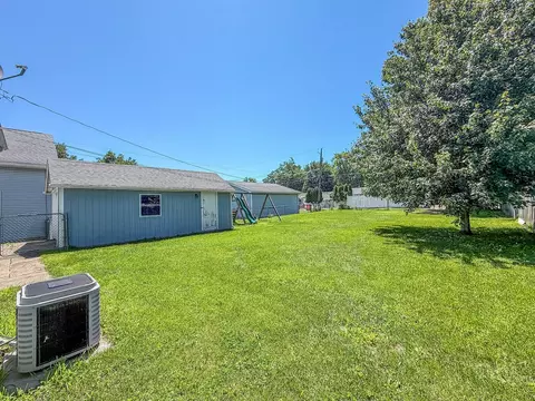 617 Edgar Ave, Mattoon, IL 61938 photo 18