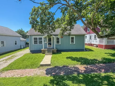 617 Edgar Ave, Mattoon, IL 61938 photo 1