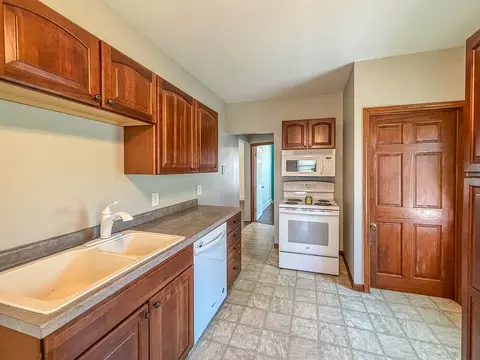 617 Edgar Ave, Mattoon, IL 61938 photo 8