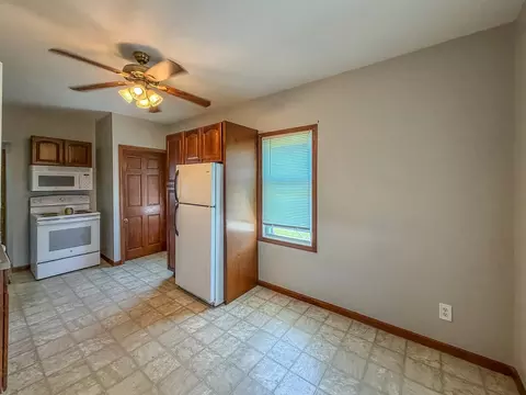 617 Edgar Ave, Mattoon, IL 61938 photo 6