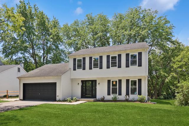 1425 Banbury Ave, Saint Charles, IL 60174