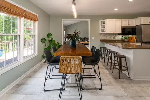 Dining - 2504 Saddle Ln, Marion, IL 62959 photo 3 of 3