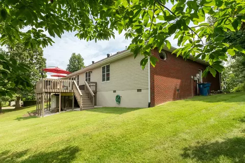 Exterior - 2504 Saddle Ln, Marion, IL 62959 photo 10 of 13