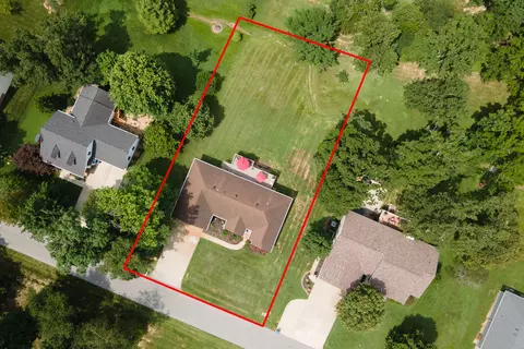 View/Area - 2504 Saddle Ln, Marion, IL 62959 photo 2 of 4