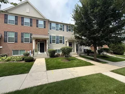 263 Lakeshore Dr, Oswego, IL 60543