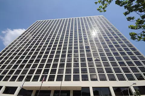 4343 N Clarendon St #2110, Chicago, IL 60613