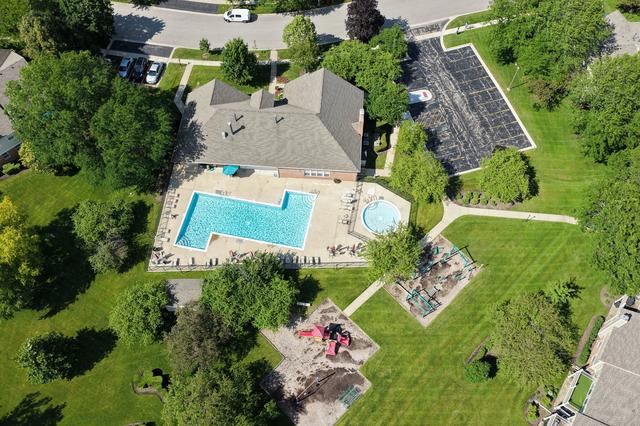 2870 Meadow Ln #V1, Schaumburg, IL 60193
