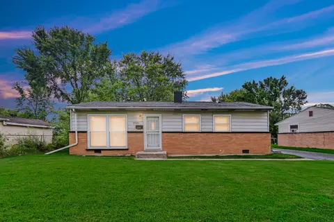 Exterior - 16624 Oxford Dr, Markham, IL 60428 photo 4 of 9