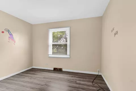Bedroom - 16624 Oxford Dr, Markham, IL 60428 photo 6 of 6