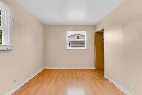 Bedroom - 16624 Oxford Dr, Markham, IL 60428 photo 5 of 6